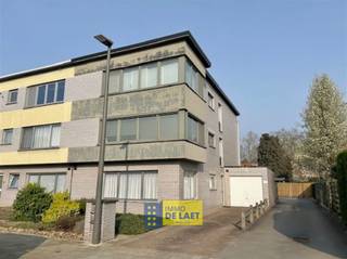 Dit gelijkvloers appartement is zeer goed gelegen nabij het centrum van Ekeren, het station en het park en biedt een uitstekende gelegenheid voor...