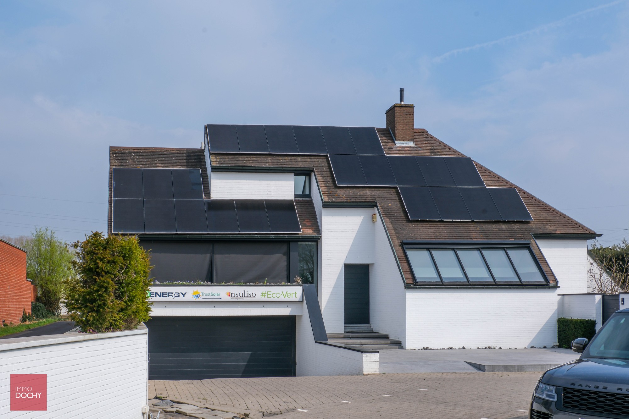 Commercieel gelegen kantoorcomplex met privé-woonst (villa) - foto 2