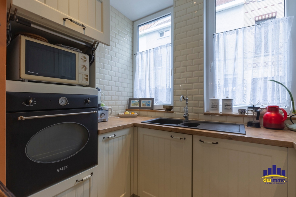 Ruime woning met 3 slaapkamers en gezellige koer in Ledeberg. - foto 5
