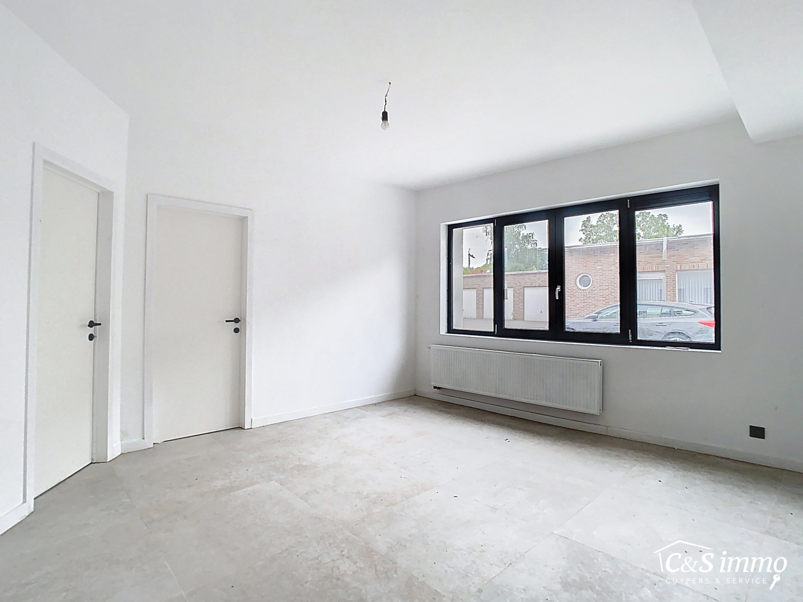 Gelijkvloers gerenoveerd appartement in centrum Edegem te koop - foto 2