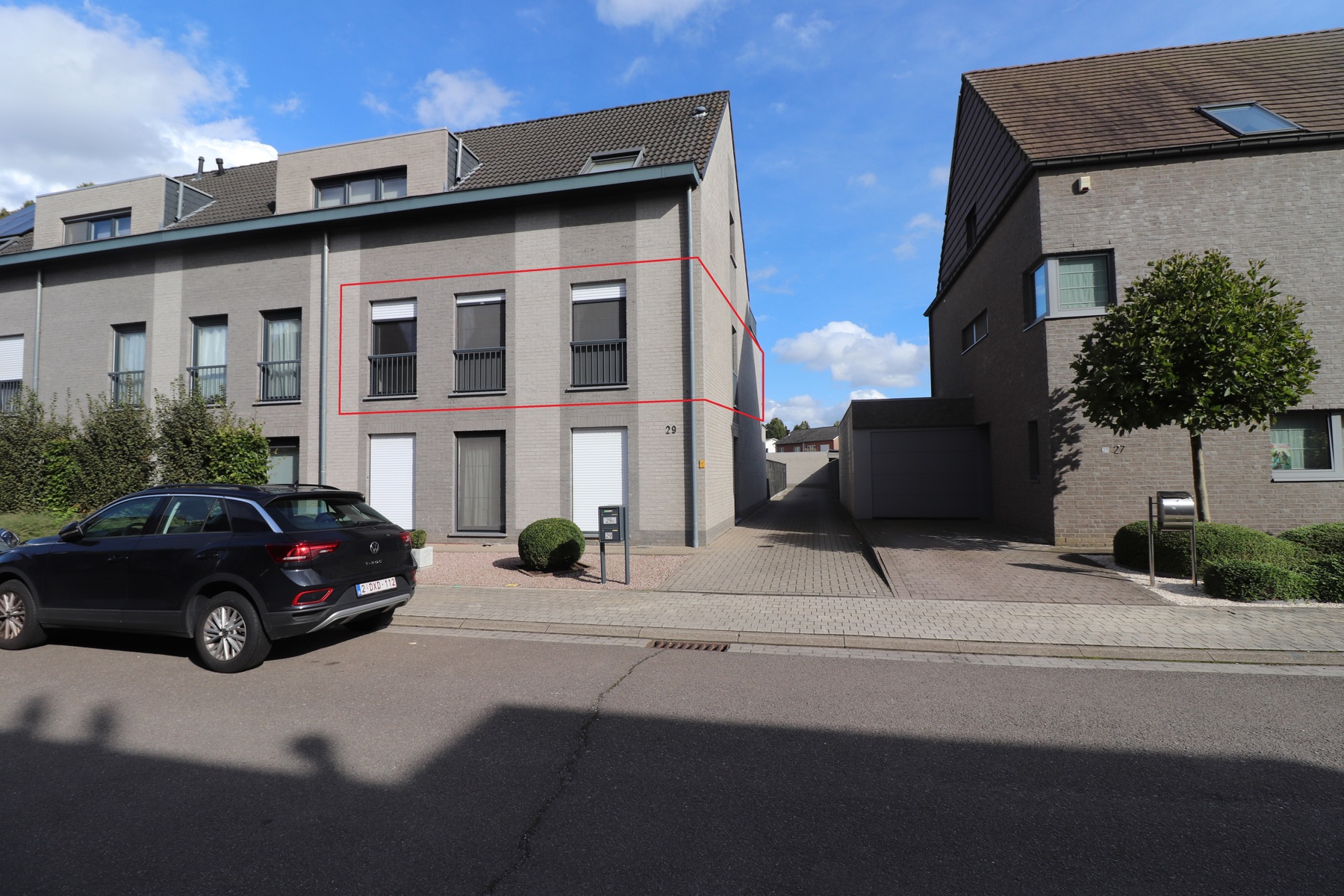 Een appartement op de eerste verdieping - met terras, kelderberging en garage - foto 1