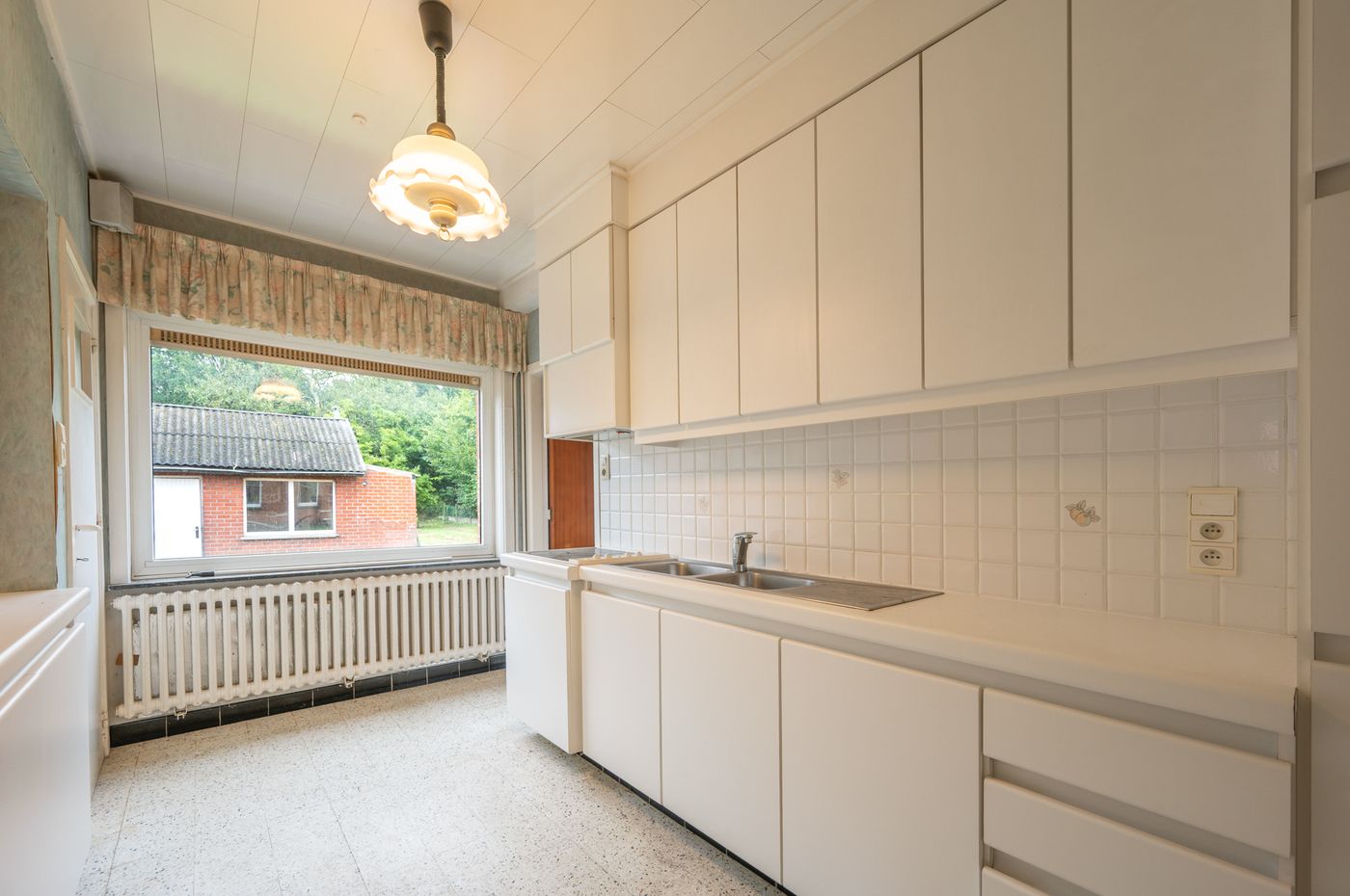 Te renoveren woning op ruim perceel te Hertsberge - foto 5
