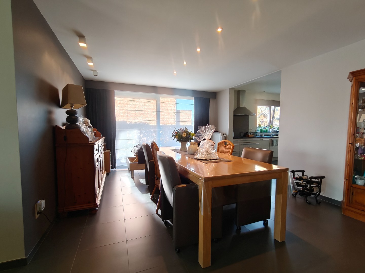 Ruime halfopen bebouwing met garage en 3 slaapkamers in Sint-Niklaas - foto 2