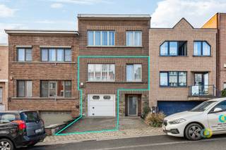 Cet appartement confortable situé au premier étage offre tout ce dont vous avez besoin. Il est situé dans un quartier calme, mais à proximité...