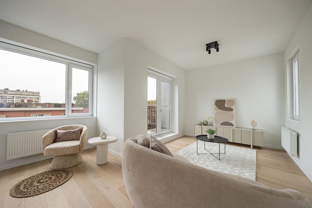 Stijlvol nieuwbouwappartement met terras - foto 4