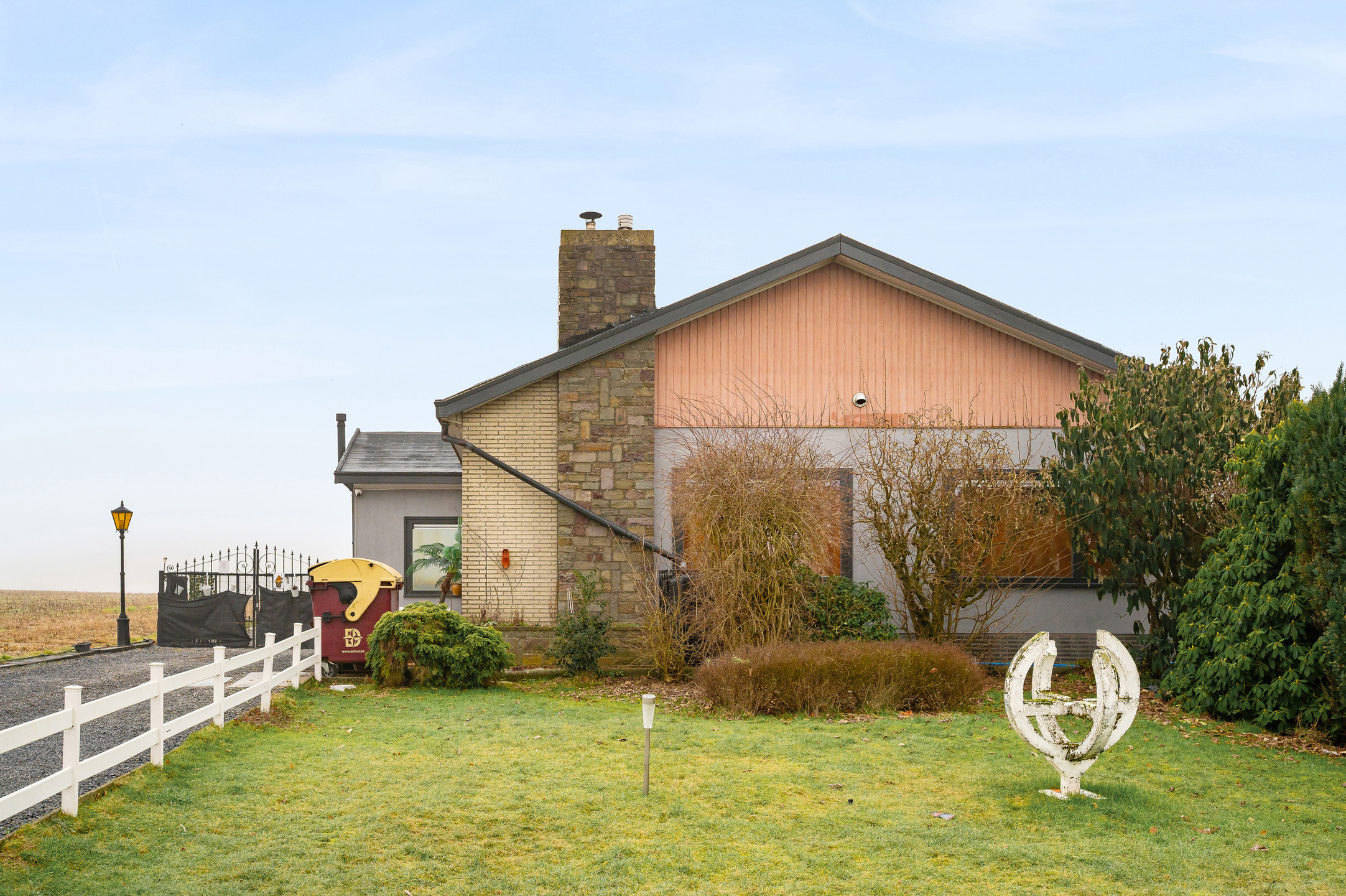Prachtig gelegen bungalow met loods en open zicht - foto 3