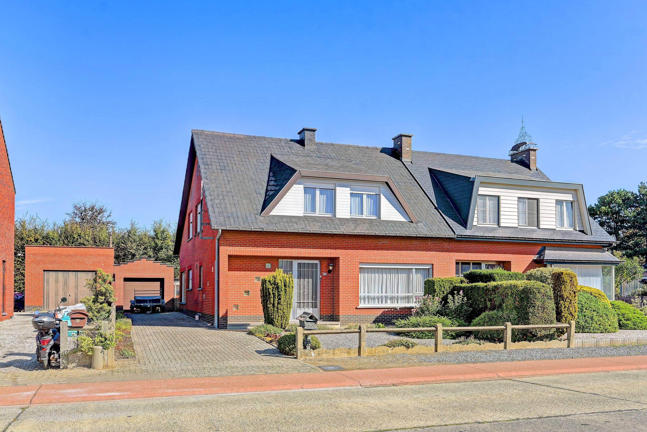 Ruime 3 slaapkamerwoning met garage te Rillaar. - foto 1