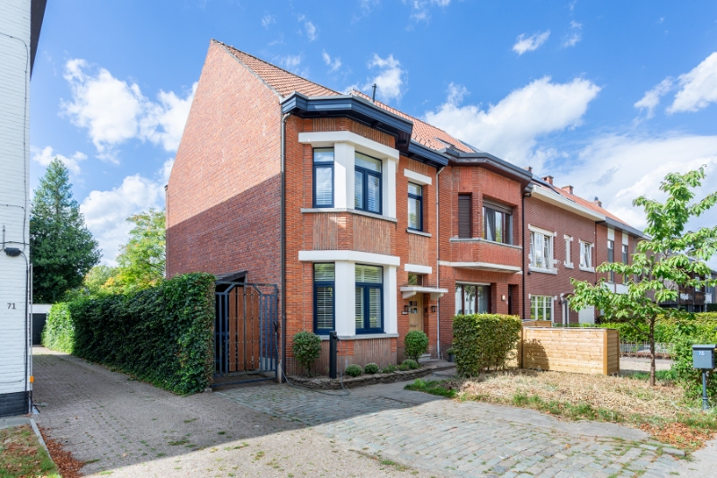 Karaktervolle, instapklare en lumineuze eigendo, ruime tuin, top locatie! - foto 1