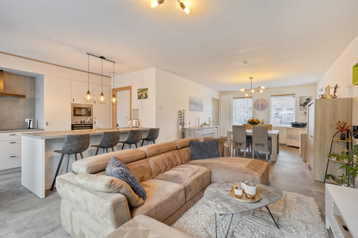 Maison moderne prête à emménager dans un cul-de-sac recherché - photo 1