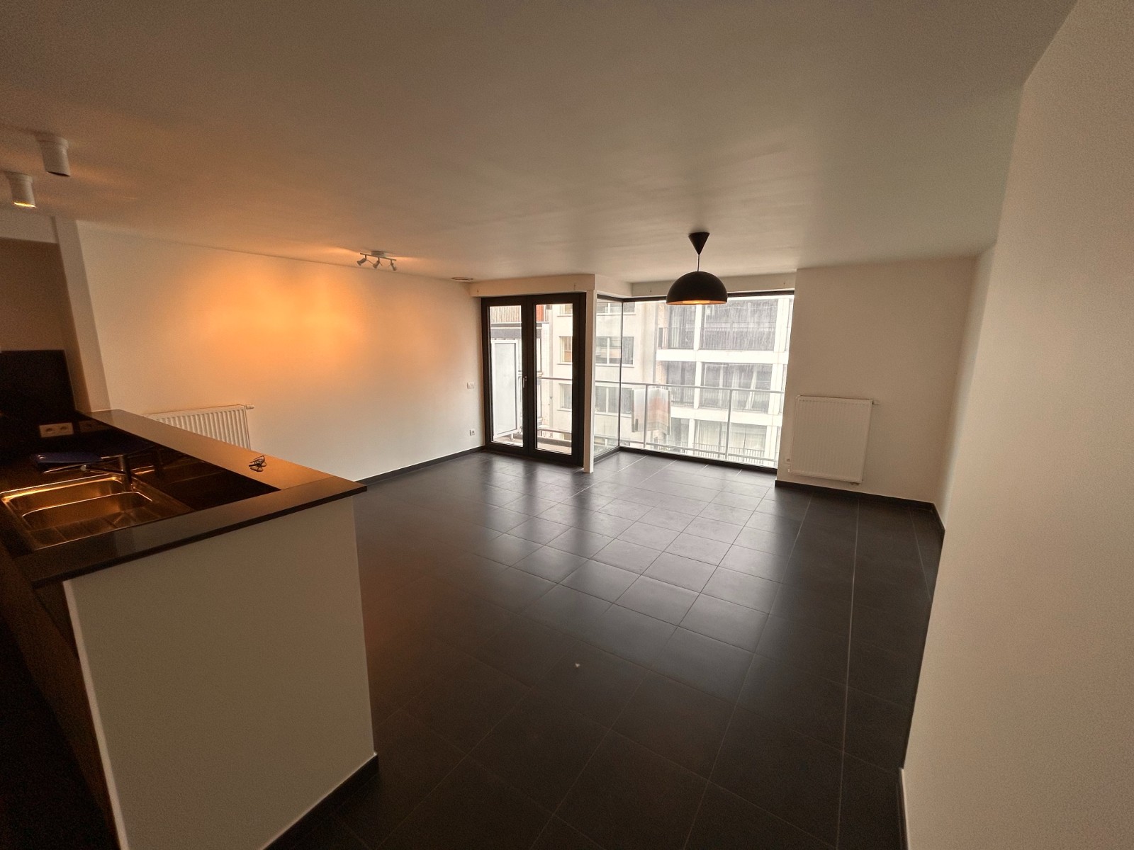 2-slaapkamerappartement met ondergrondse garage in centrum Deinze - foto 4