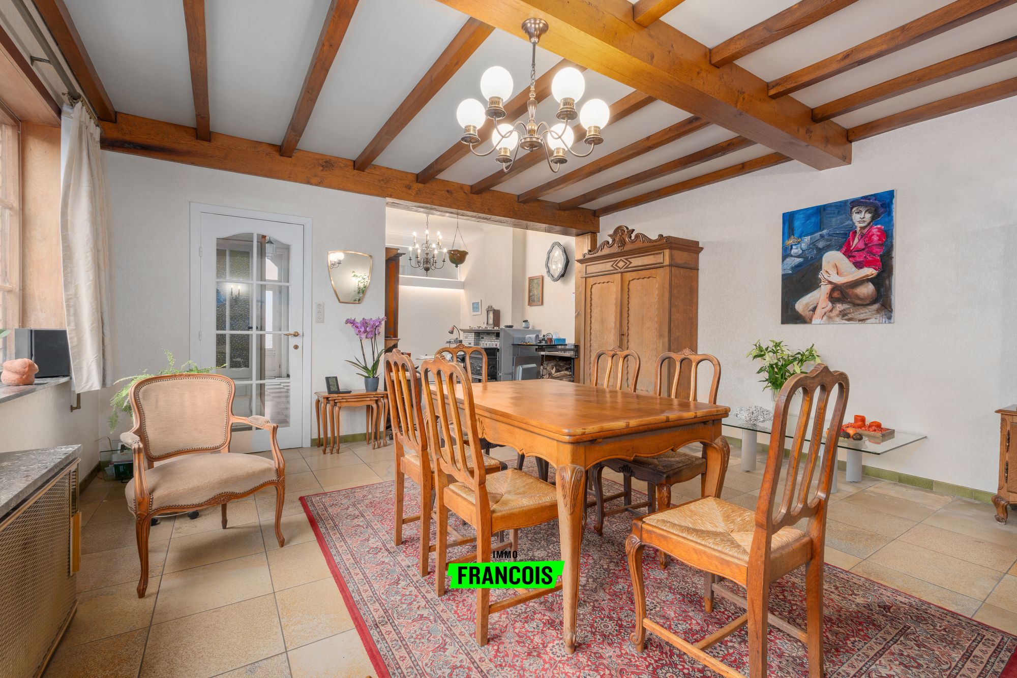 Ruime te renoveren woning met karakter en uitzonderlijk potentieel in het centrum van Gistel - foto 2