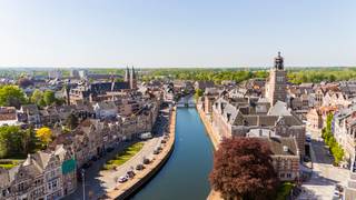 Altijd al gedroomd van een unieke herenwoning in het hart van Dendermonde, met zicht op het water? Zoek niet verder!Deze uitzonderlijke eigendom...
