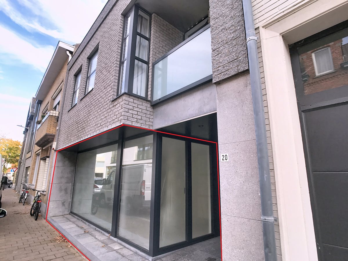 Gelijkvloers nieuwbouwappartement in centrum Poperinge - foto 2