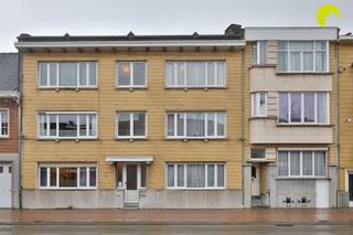 Op een gunstige en centrale locatie te Mortsel, vinden we dit instapklare appartement met 1 slaapkamer in een kleinschalig gebouw met...