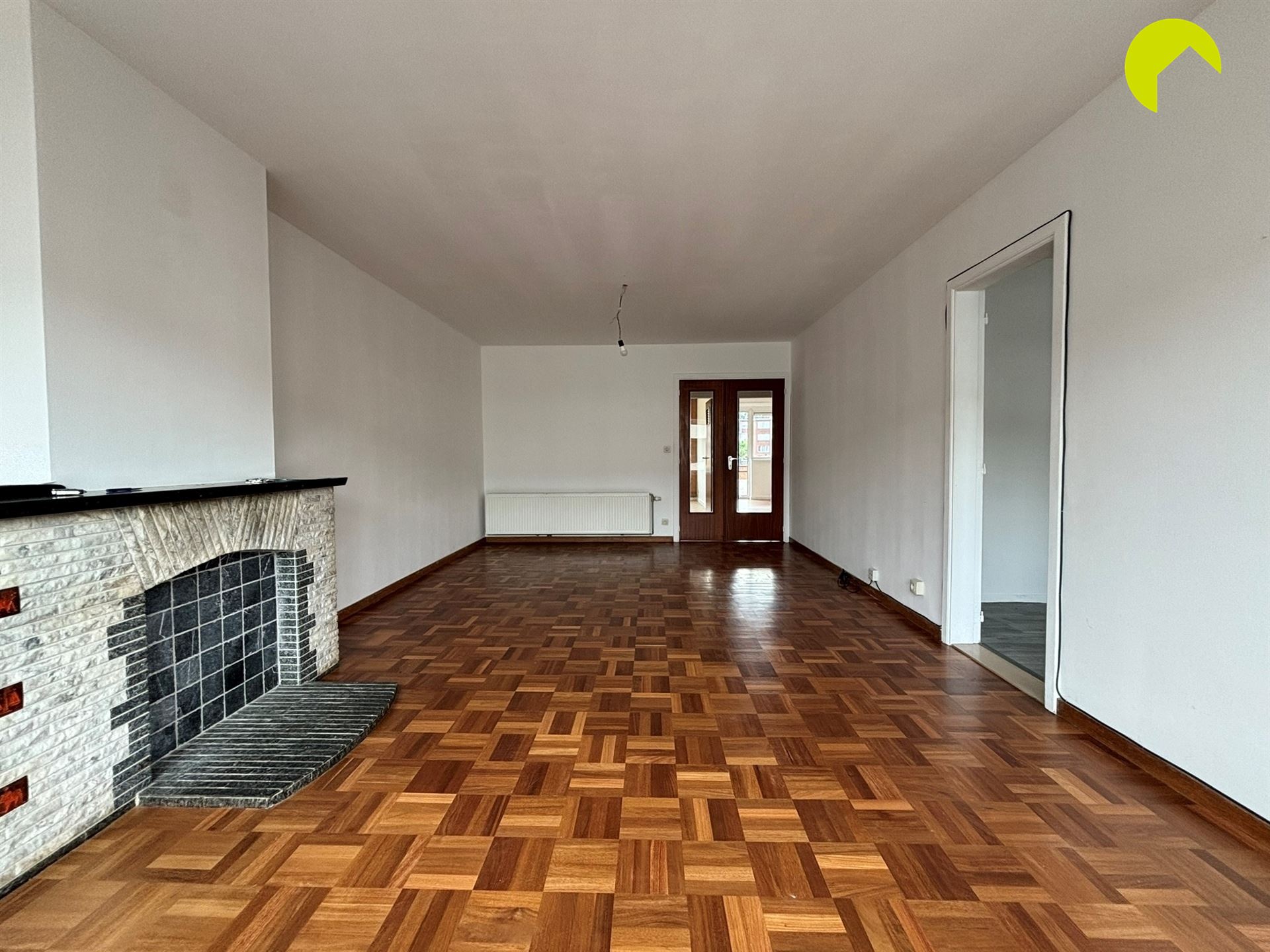 Instapklaar appartement met 2 slaapkamers! - foto 2