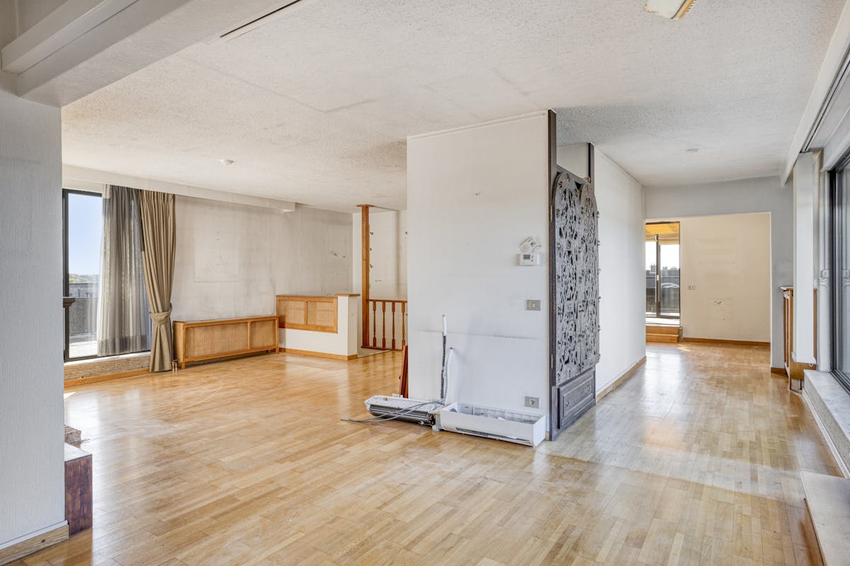 Spacious roof apartment with large terrace for sale in Schoten - photo 5