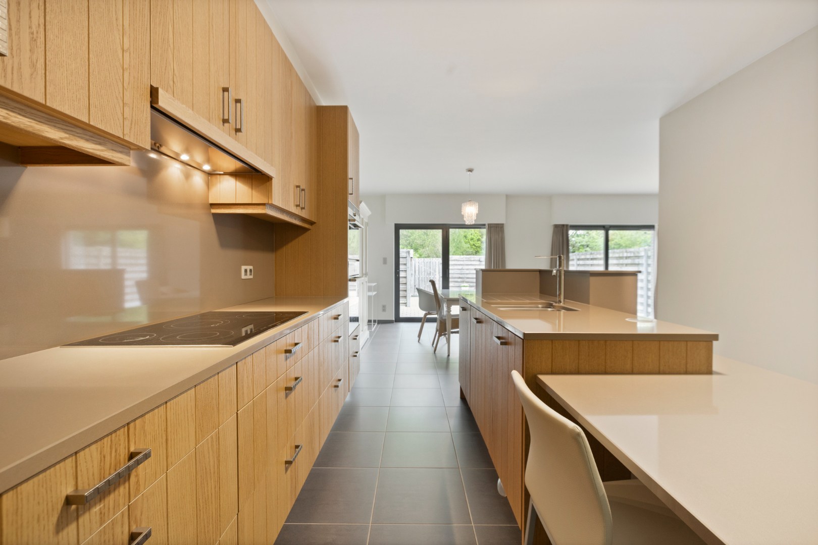 Instapklaar gelijkvloers appartement met 2 slpk. en ruim terras in Geel - foto 3