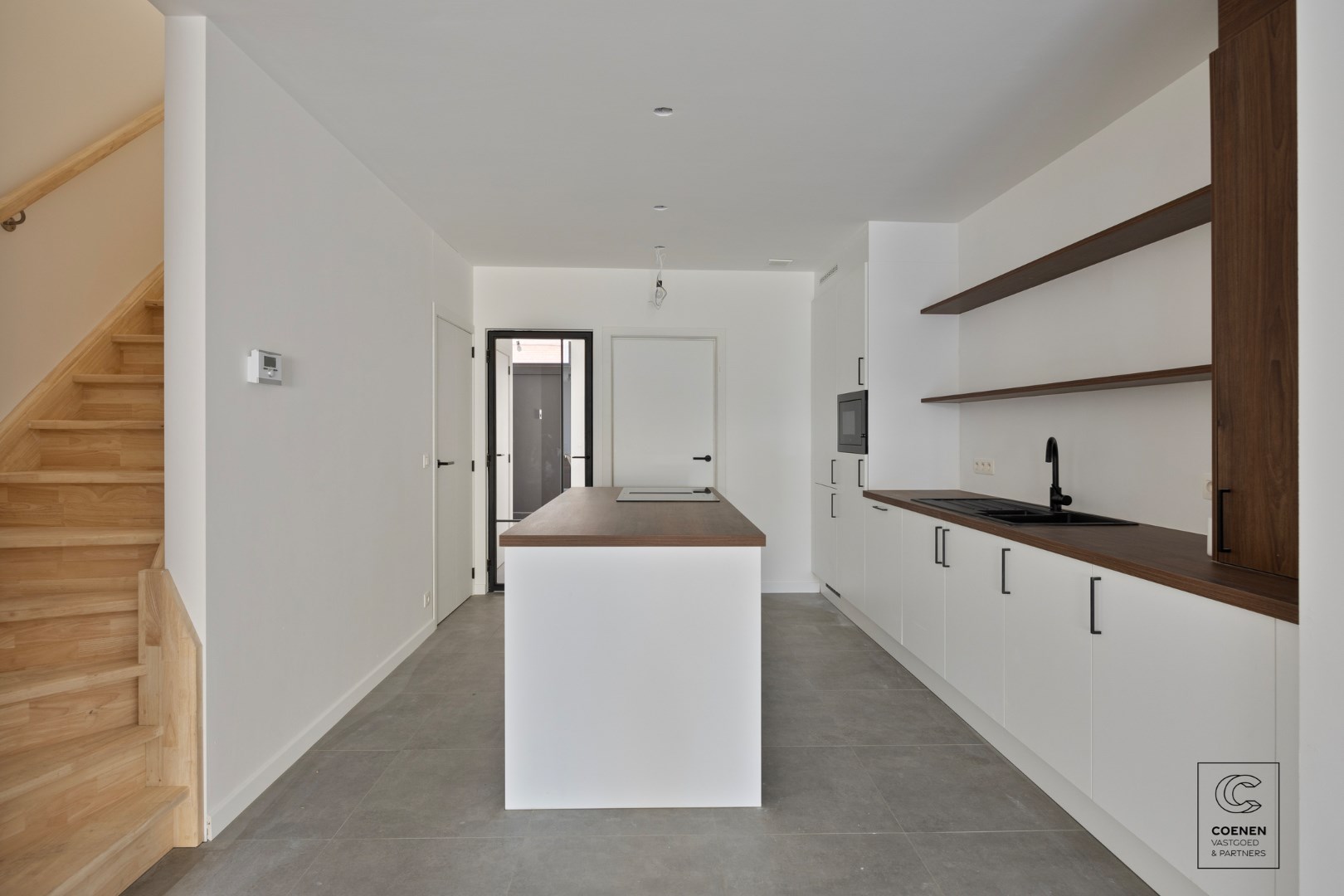 Prachtig, volledig gerenoveerde woning met 3 slaapkamers op een toplocatie te Turnhout! - foto 3