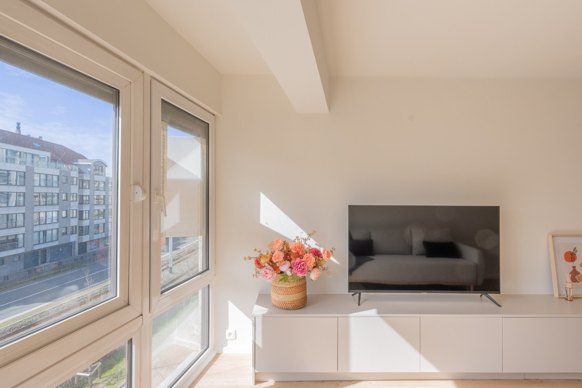 Vernieuwde en instaklare studio te Heist-aan-Zee - foto 4