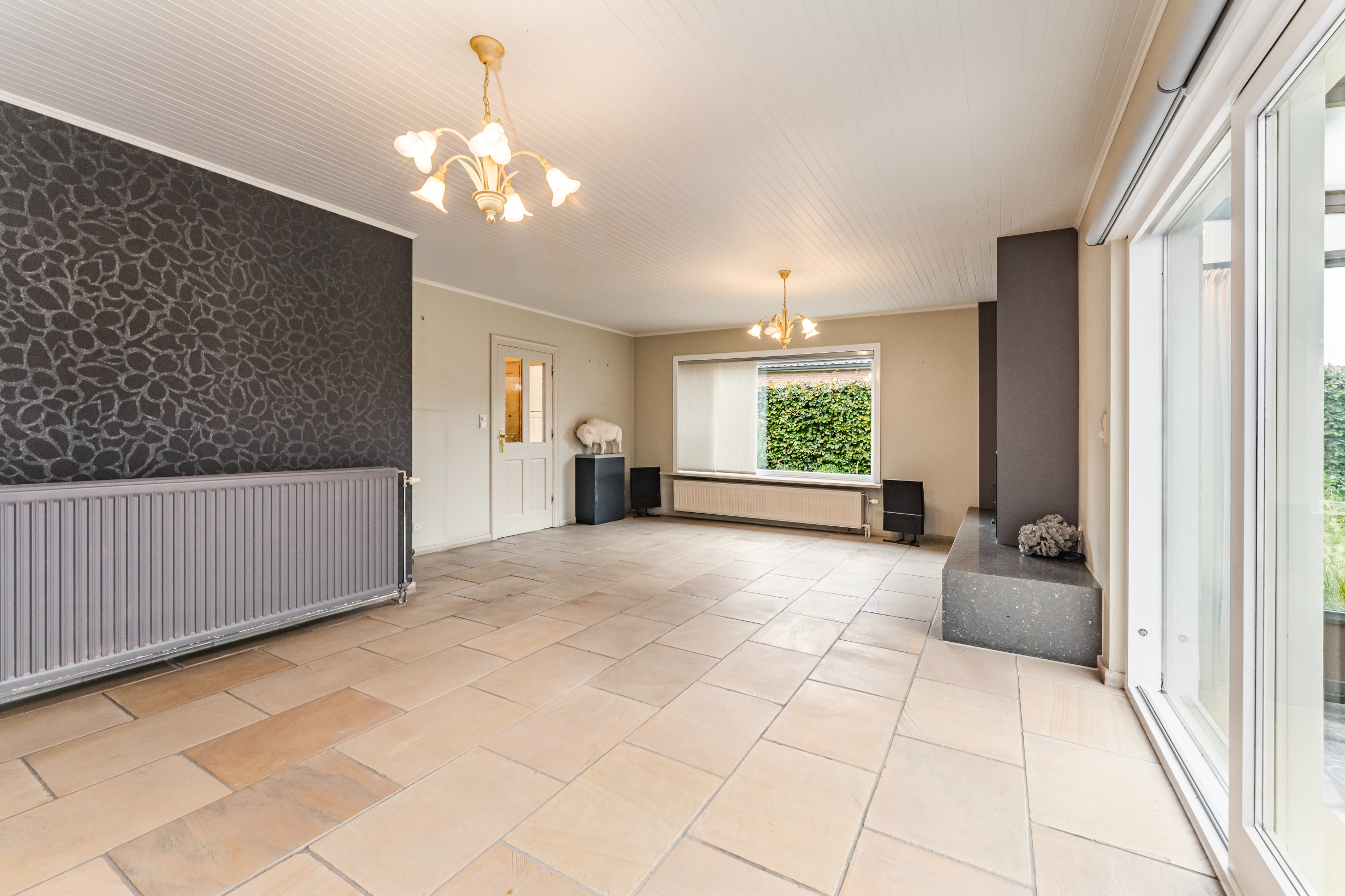 Verzorgde bungalow op 585 m2 met 3 slaapkamers en zonnige tuin nabij het centrum - foto 4