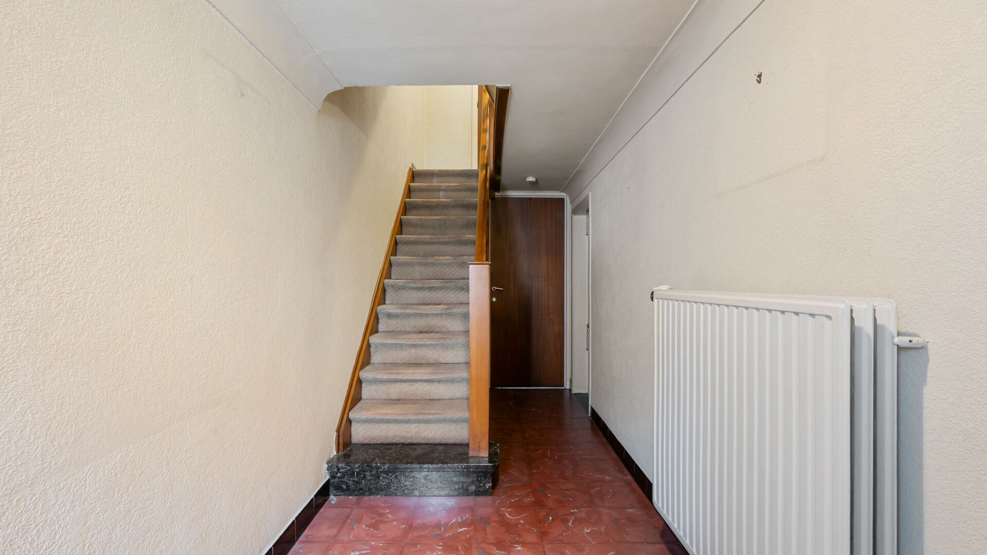 Te renoveren stadswoning met tuin en garage op een rustige, ideale locatie in Hasselt centrum. - foto 5