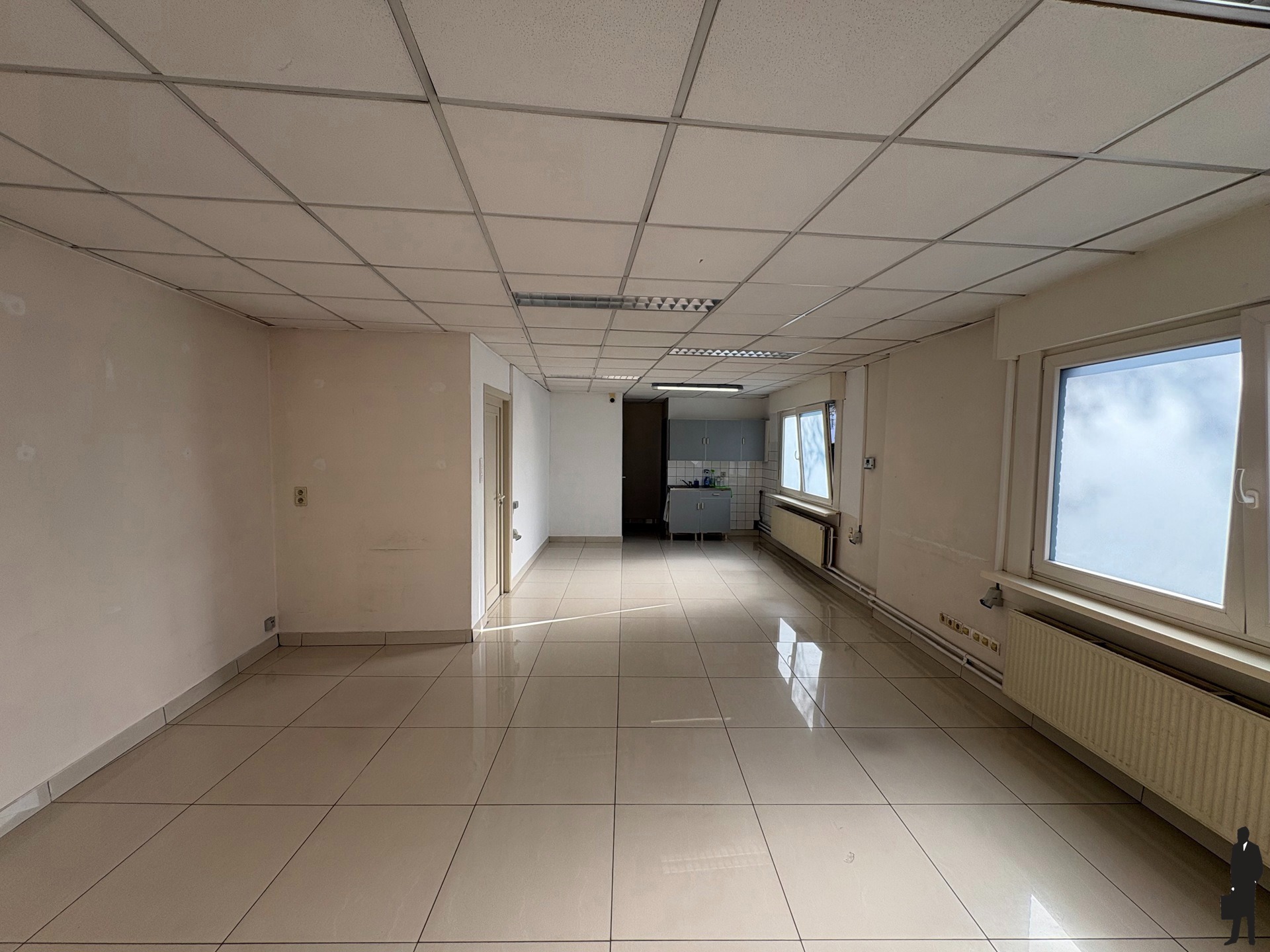 Commercieel handelspand op een centrale ligging, vlakbij het centrum van Brasschaat. - foto 5