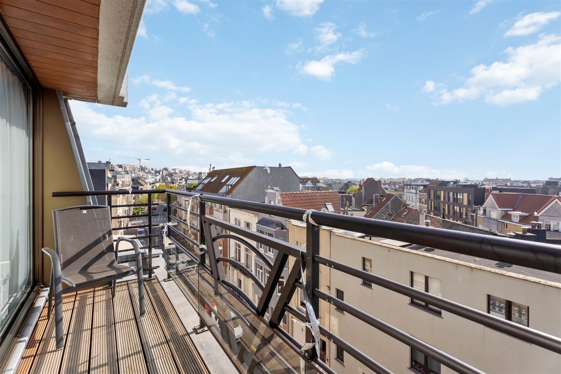 CENTRALE LIGGING / STAANPLAATS - foto 1