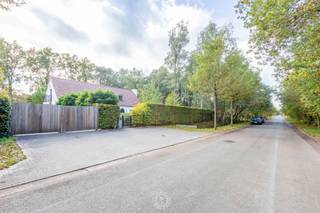Ontdek deze prachtige villa in het idyllische Waasmunster. Gelegen temidden van het groen vormt deze woning de perfecte uitvalsbasis voor...