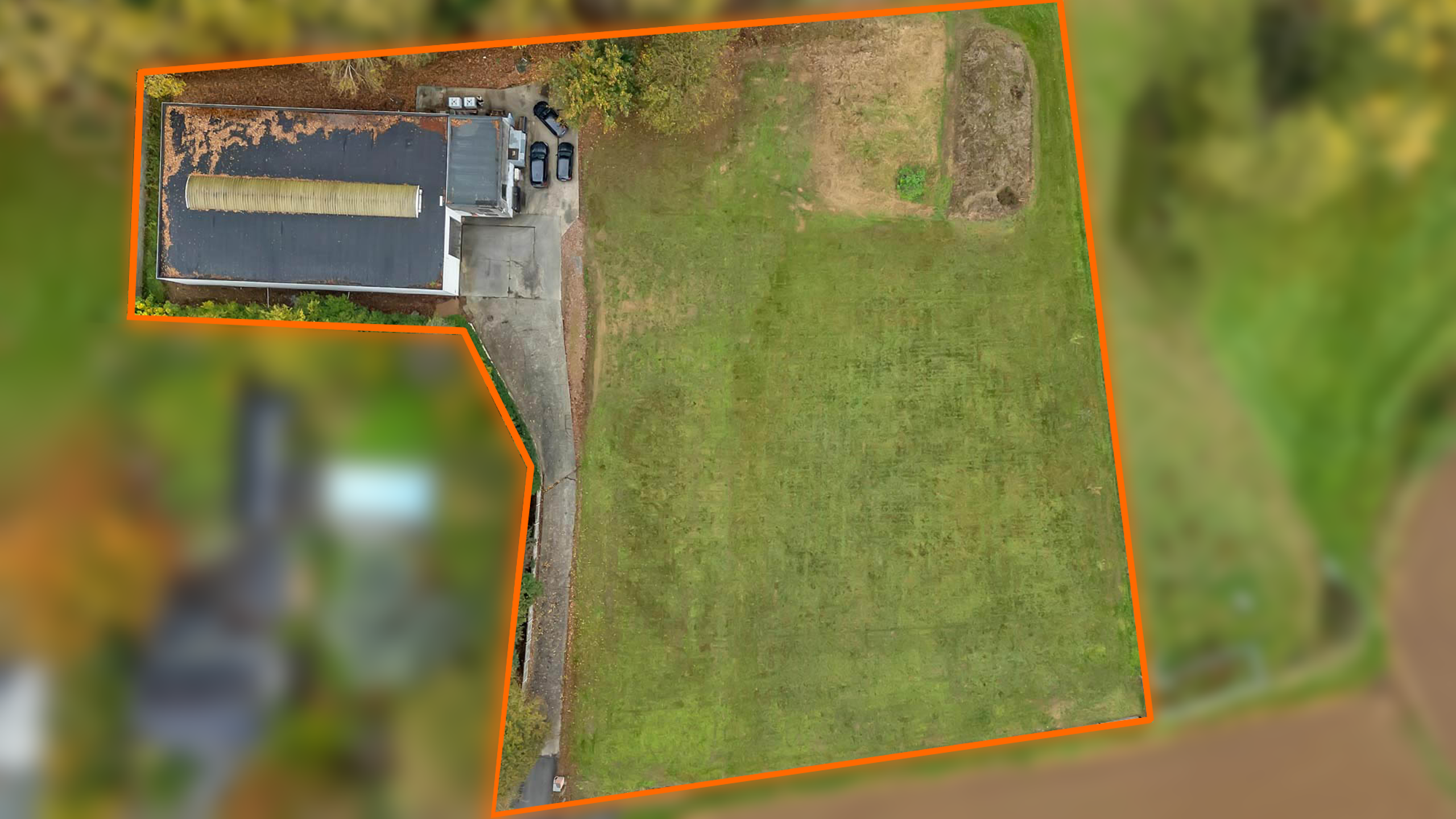 Loods (600m²)  met woonmogelijkheid op rustige locatie - foto 2