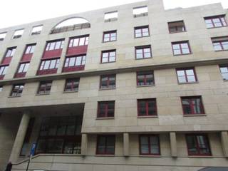 Kantoorruimtes te huur gesitueerd tussen de metrostations Kunst-Wet en Maelbeek. Al de Europese Instellingen zijn quasi op wandelafstand.• Er zijn...