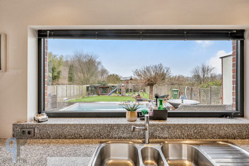 Instapklare woning met 4 slaapkamers, garage en zwembad - foto 5