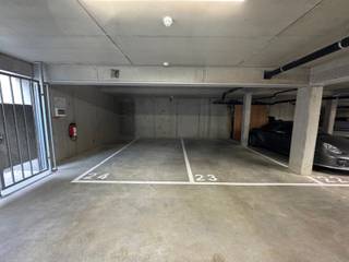 Garage for sale in Lede