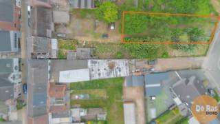 LEDE -Prachtige bouwgrond voor gesloten bebouwing, gelegen in een goedgekeurde verkaveling in het hart van Lede. Deze grond bevindt zich in...