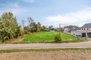 Zin om zelf je handen uit de mouwen te steken om je droomstekje te bouwen?Dan is deze bouwgrond wellicht iets voor jou.Een van de grootste troeven...