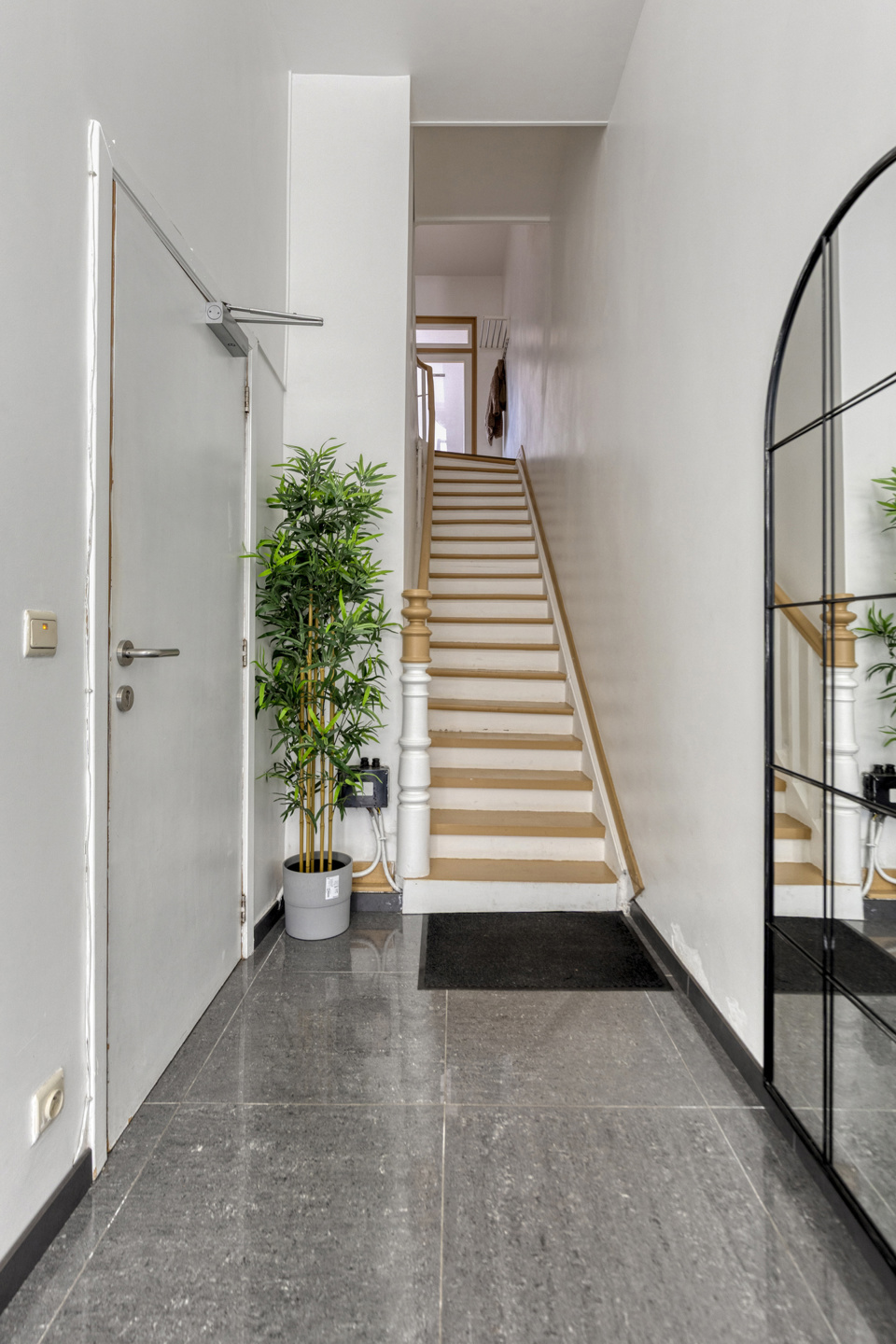 Handelspand met woonst in het centrum van Blankenberge - foto 5