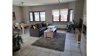 <p></p><p>Een ruim duplex appartement op de eerste en tweede verdieping bestaande uit een woonkamer, ingerichte keuken, 2 slaapkamers, badkamer, bergplaats, garage.</p><p></p>