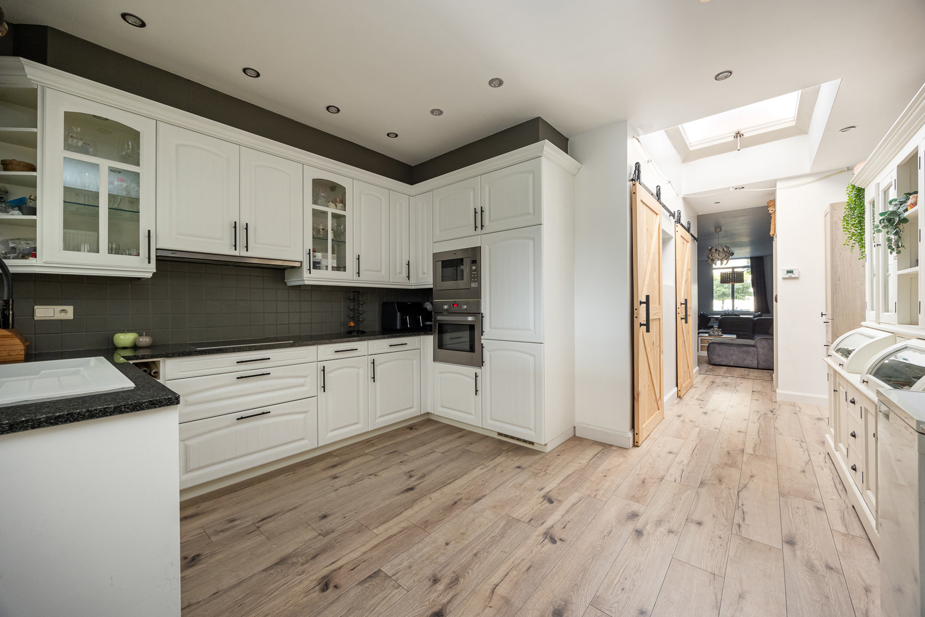 Volledig instapklare woning met 4 slaapkamers in Kontich - foto 4