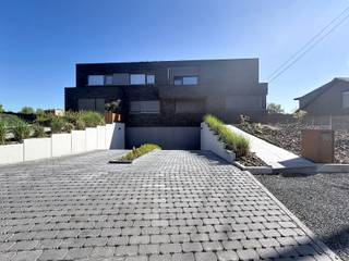 Cette maison neuve basse énergie située séduit par ses volumes généreux, sa luminosité et sa grande polyvalence. Avec une surface habitable de...