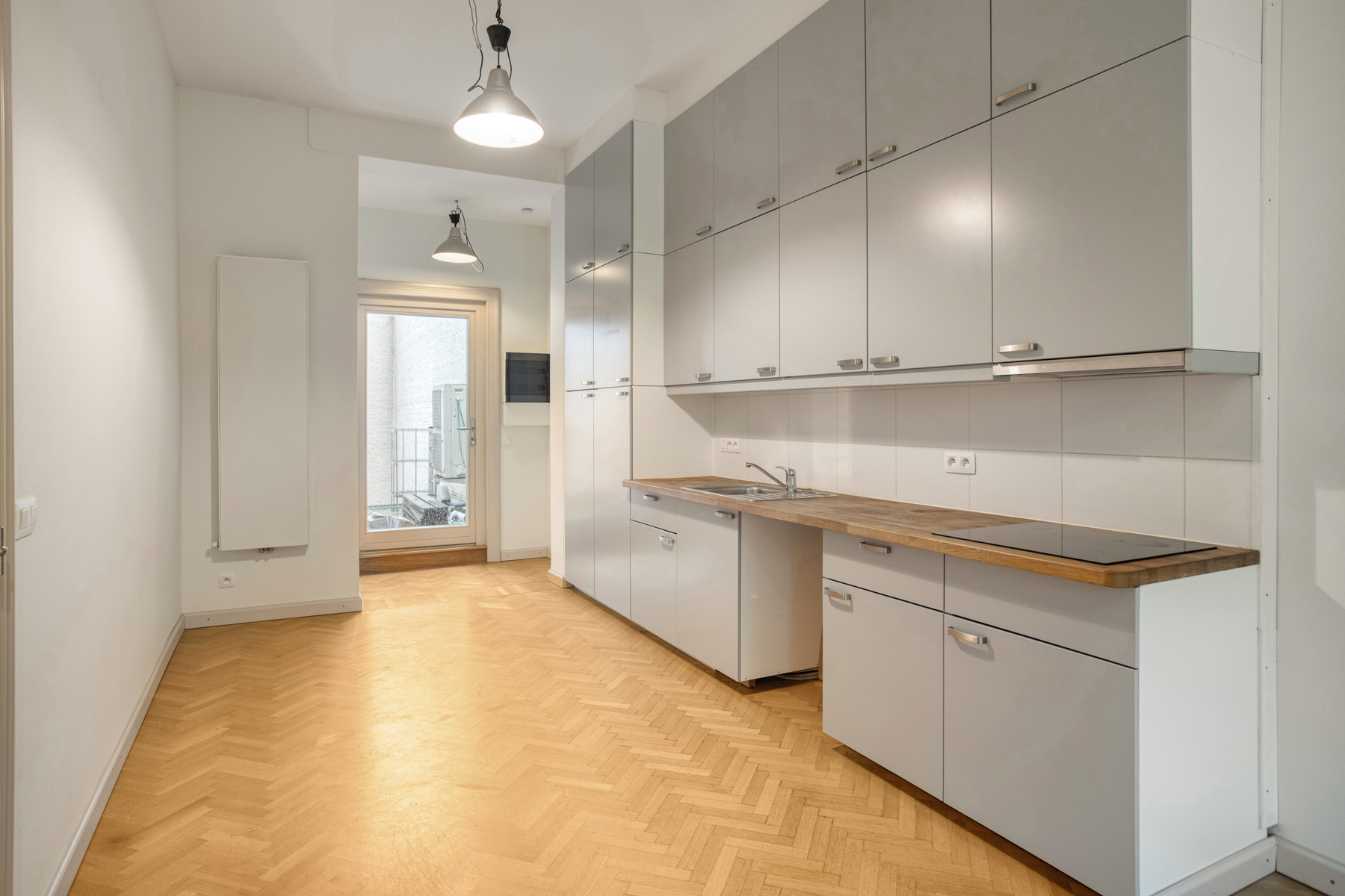 Instapklaar appartement op gegeerde locatie nabij het KMSKA. - foto 5