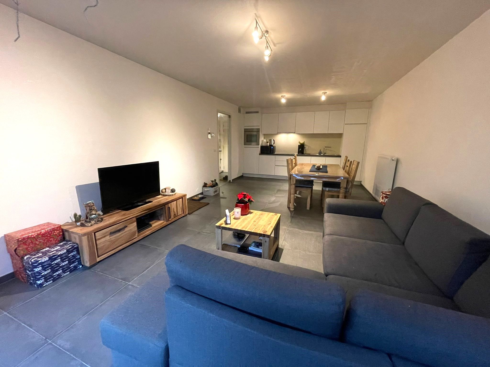 Recent éénslaapkamerappartement met ondergrondse staanplaats vlakbij centrum Brugge - foto 5