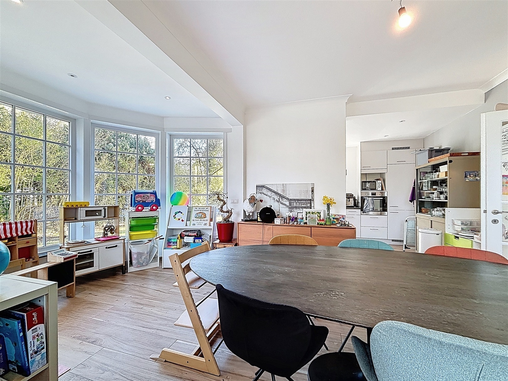 Prachtige woning in residentiële wijk te Destelbergen, op een perceel van 863m²! - foto 4