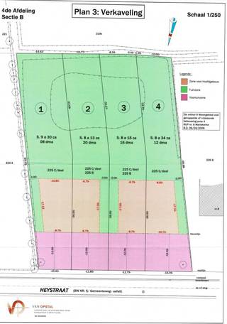 Mooi perceel bouwgrond voor een half-open bebouwing met een oppervlakte van 930m². Op het plan aangeduid als lot 1. Deze bouwgrond heeft een straatbreedte van 10m40, een bouwbreedte van 8m79 en een diepte van maximum 17m op het gelijkvloers, 13m op de eerste verdieping en 9m onder het dak. Vraag gerust naar de verkavelingsvoorschriften en verkavelingsplan. Niet overstromingsgevoelig. Wenst u meer info, maak een afspraak op nummer 03/283.84.84 of mail naar gert@ax-quality.be .