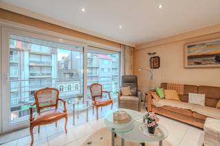 Appartement lumineux de deux chambres avec terrasse situé au troisième étage de la résidence « House Kimberly », Albert I Laan 194 à...