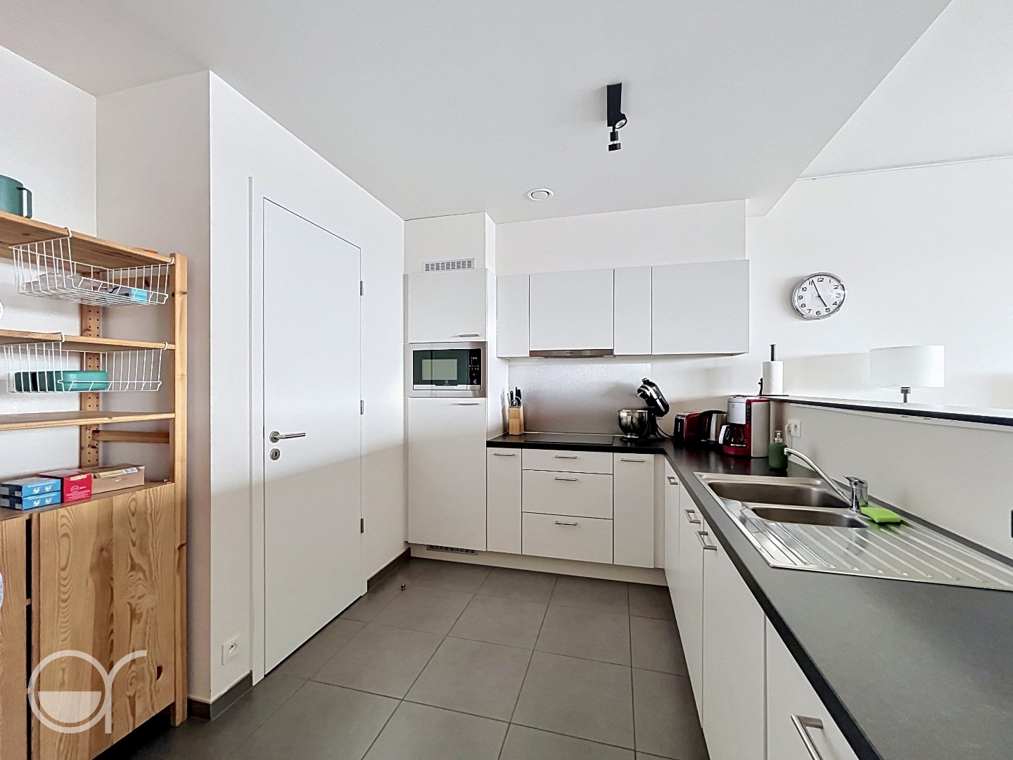 Lichtrijk appartement met 2 slaapkamers - foto 4
