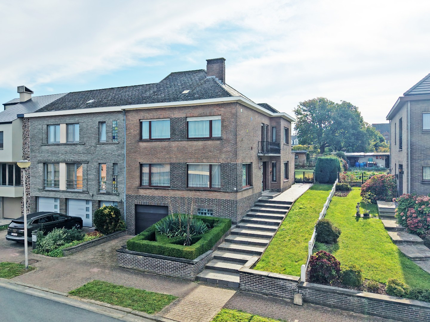 Solide bel-étage met 4 slaapkamers en tuin te Zottegem - foto 1