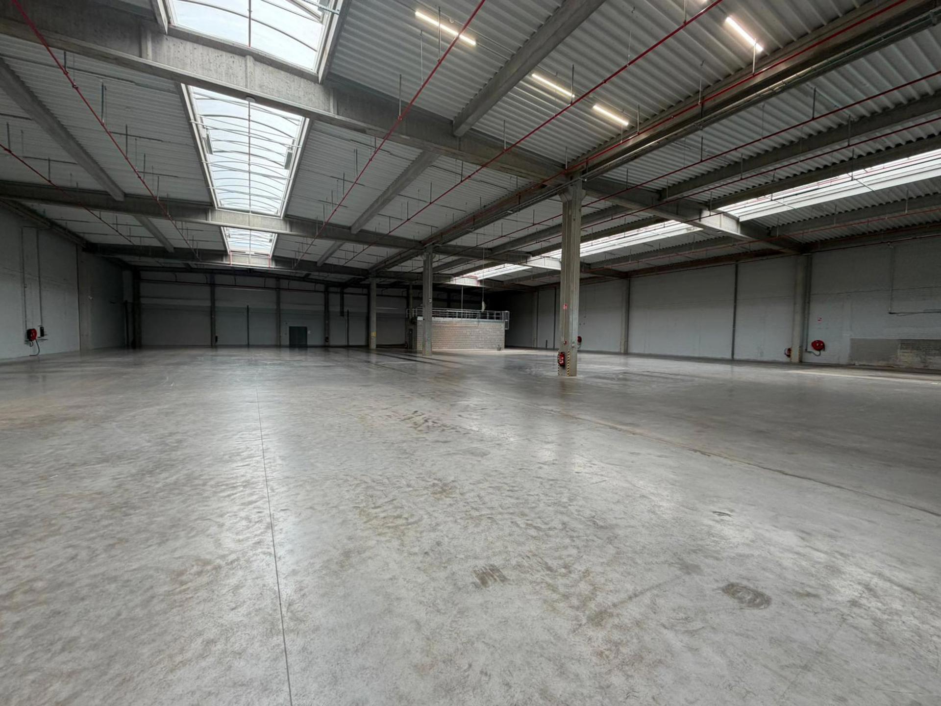 Commercial for rent in Sint-Niklaas - photo 5