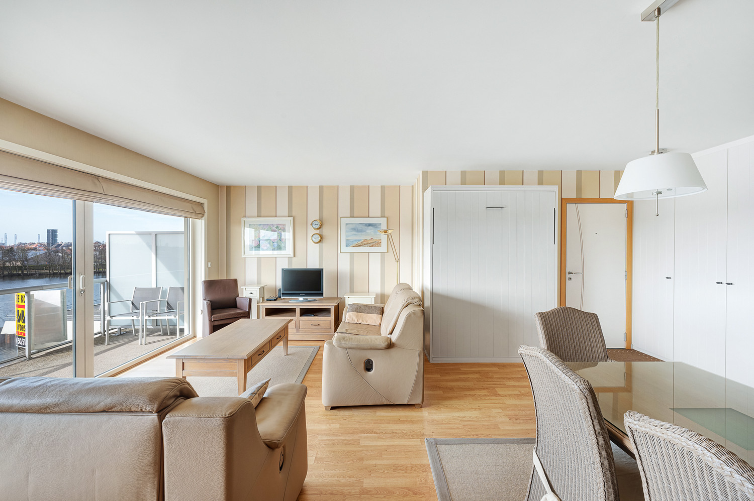 Zongericht ruim 2-slaapkamer appartement met prachtige open zichten - photo 4