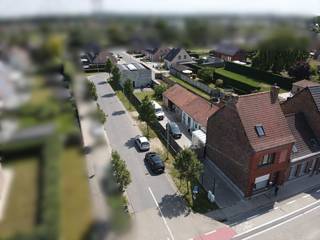 Goedgelegen INSTAPKLARE HOB met oprit en tuin, en RECENTE LOODS van 100m2 (+ verdiep) met 2 sectionaalpoorten. Ideaal voor zelfstandige...