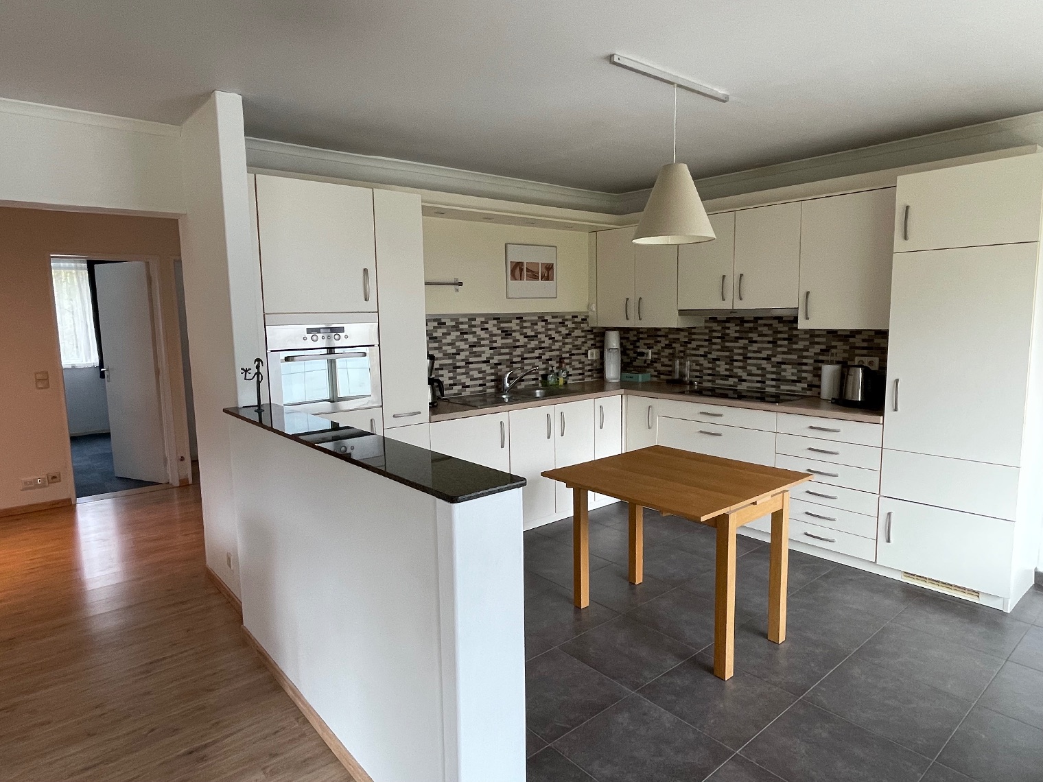 Appartement te koop in Edegem met 2 slaapkamers - foto 2