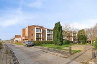 Êtes-vous à la recherche d'une solution de vie confortable et sans soucis ou d'un investissement rentable ? Cet appartement bien entretenu situé...